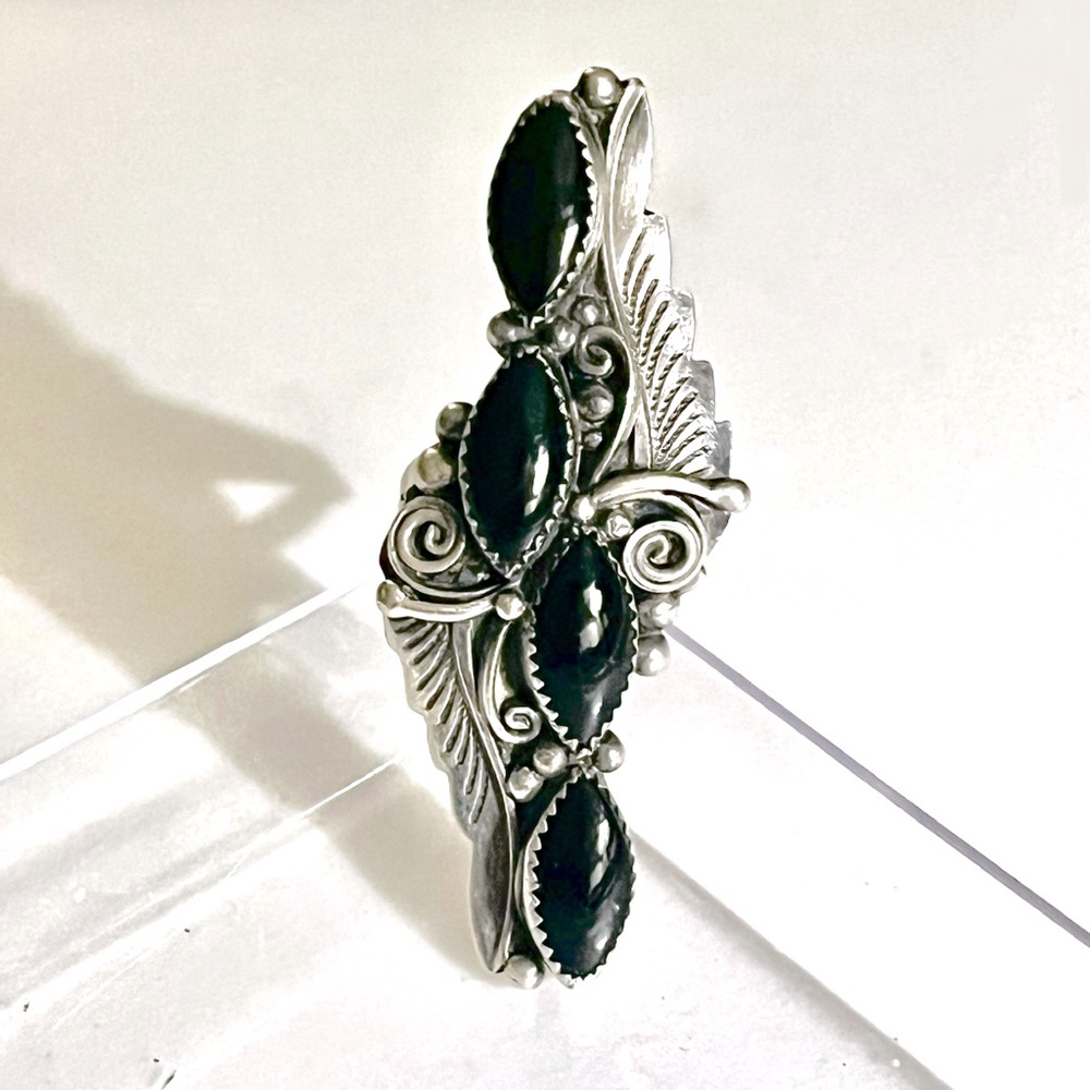 SALE * Signed - Delbert Gordon, Navajo. Vintage Sterling Silver Onyx Ring